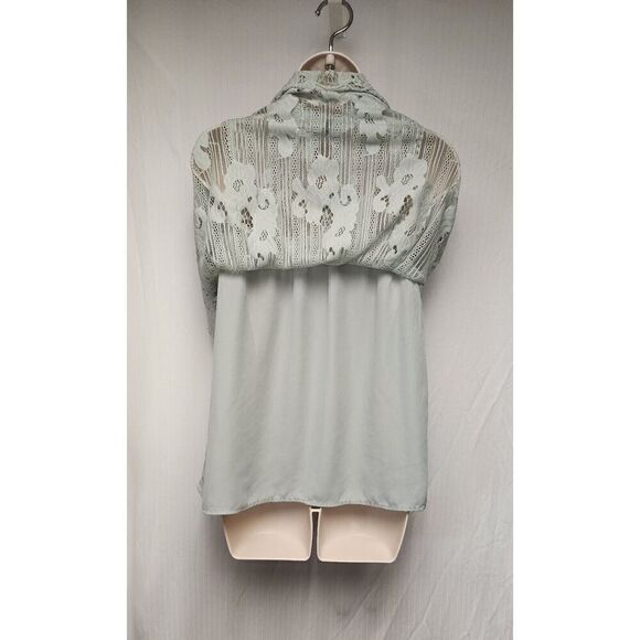 Xhilaration Sleeveless Mint Green Halter Neck Lace Top Blouse Size Medium - Picture 6 of 8